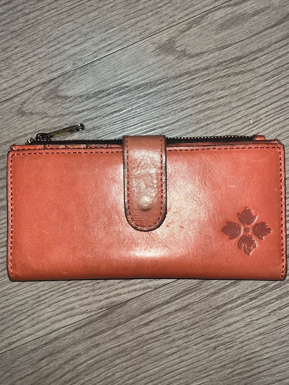Patricia Nash Nazari Heritage Leather Bifold Zip Wallet - Tan/Rust